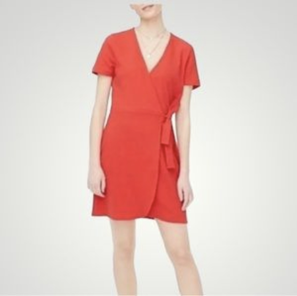 J. Crew Women's Red Short Sleeve Wrap Dress - Size S 🌹💃